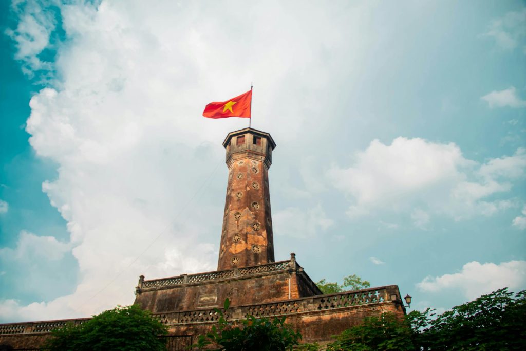 What Currency Should I Take to Vietnam?